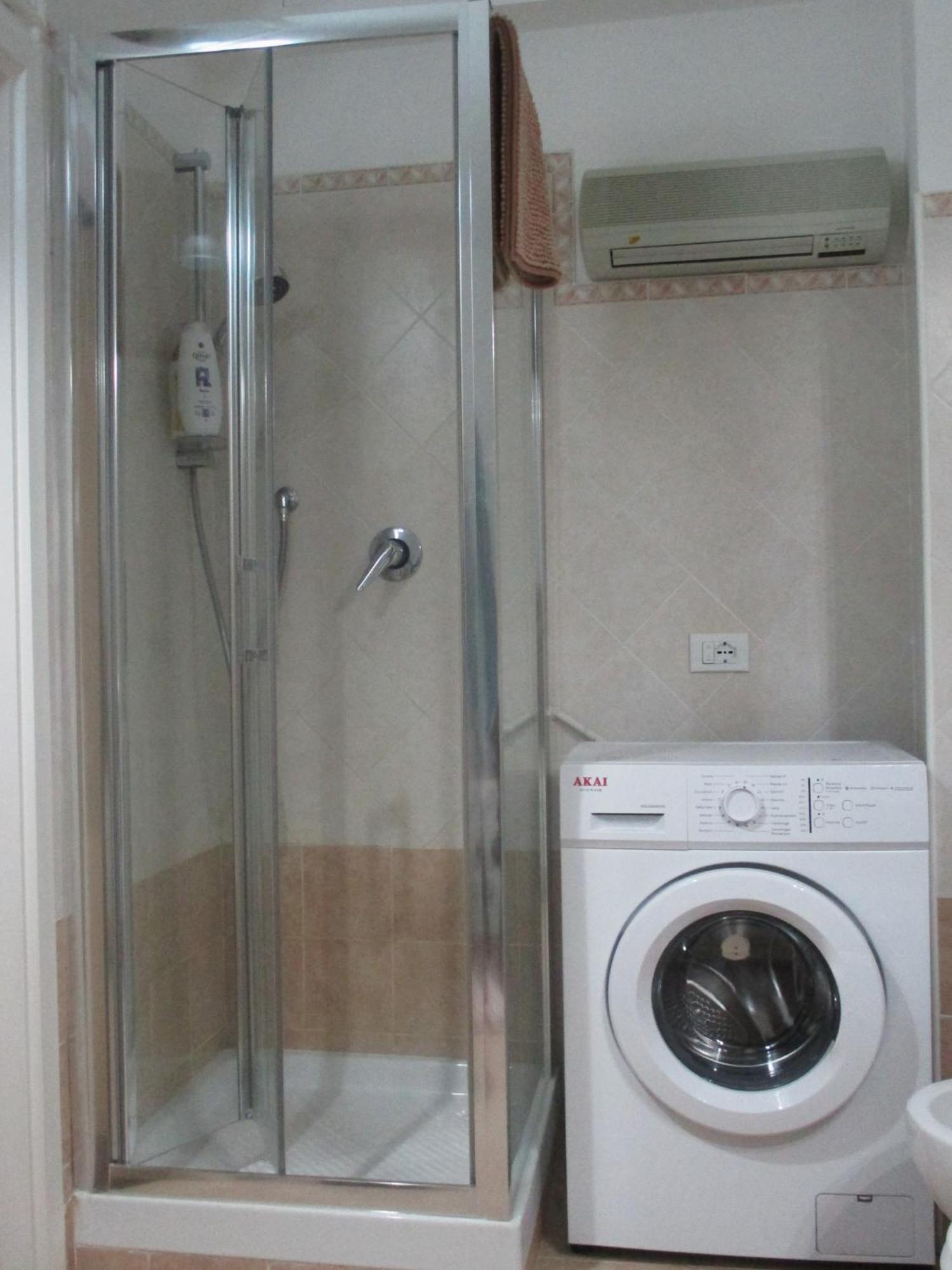 סנרמו La Casa Del Nespolo Tranquillo Alloggio Vicino Alla Stazione מראה חיצוני תמונה